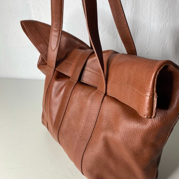 LL Bean Signature Tan Womens Leather Fold Over Shoulder Tote Work Computer Large - Picture 5 of 14